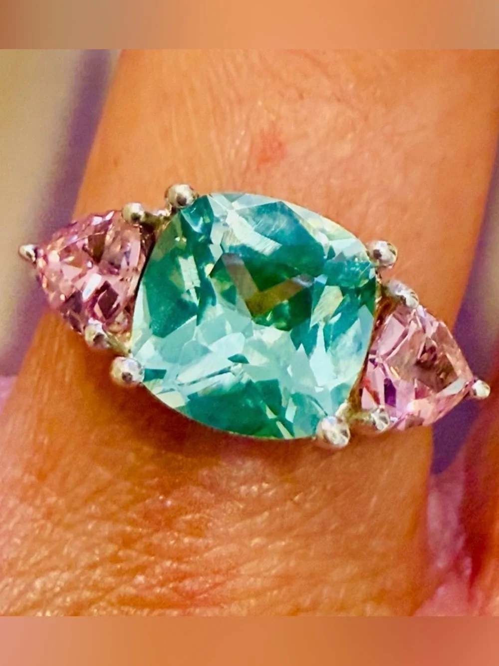 Vintage 80’s Avon Sterling Silver Uranium Green Spinel & Pink CZ Ring Sz8, 3.9g